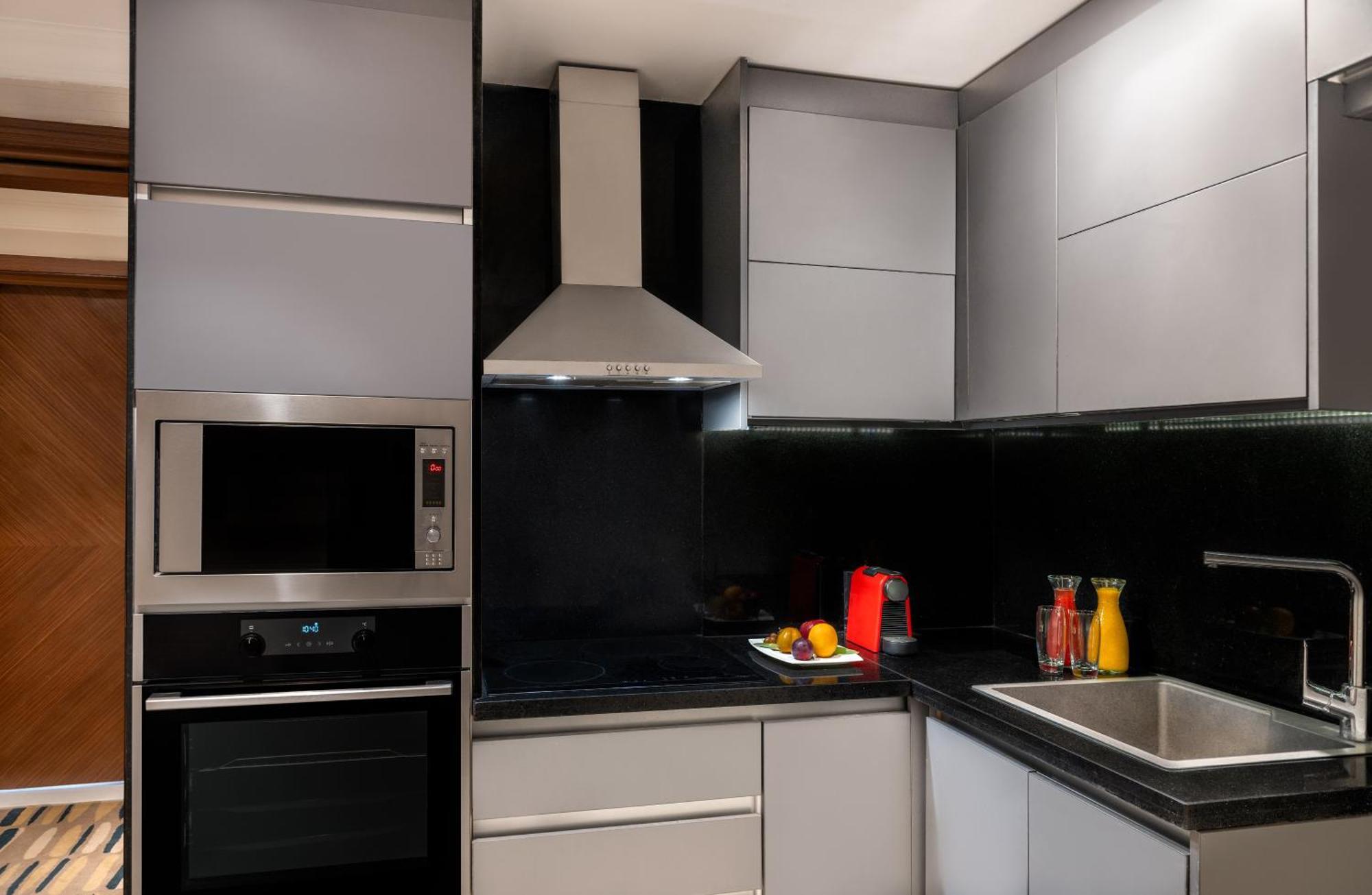 Hotel Sofitel Cairo Downtown Nile Exterior foto A modern kitchen